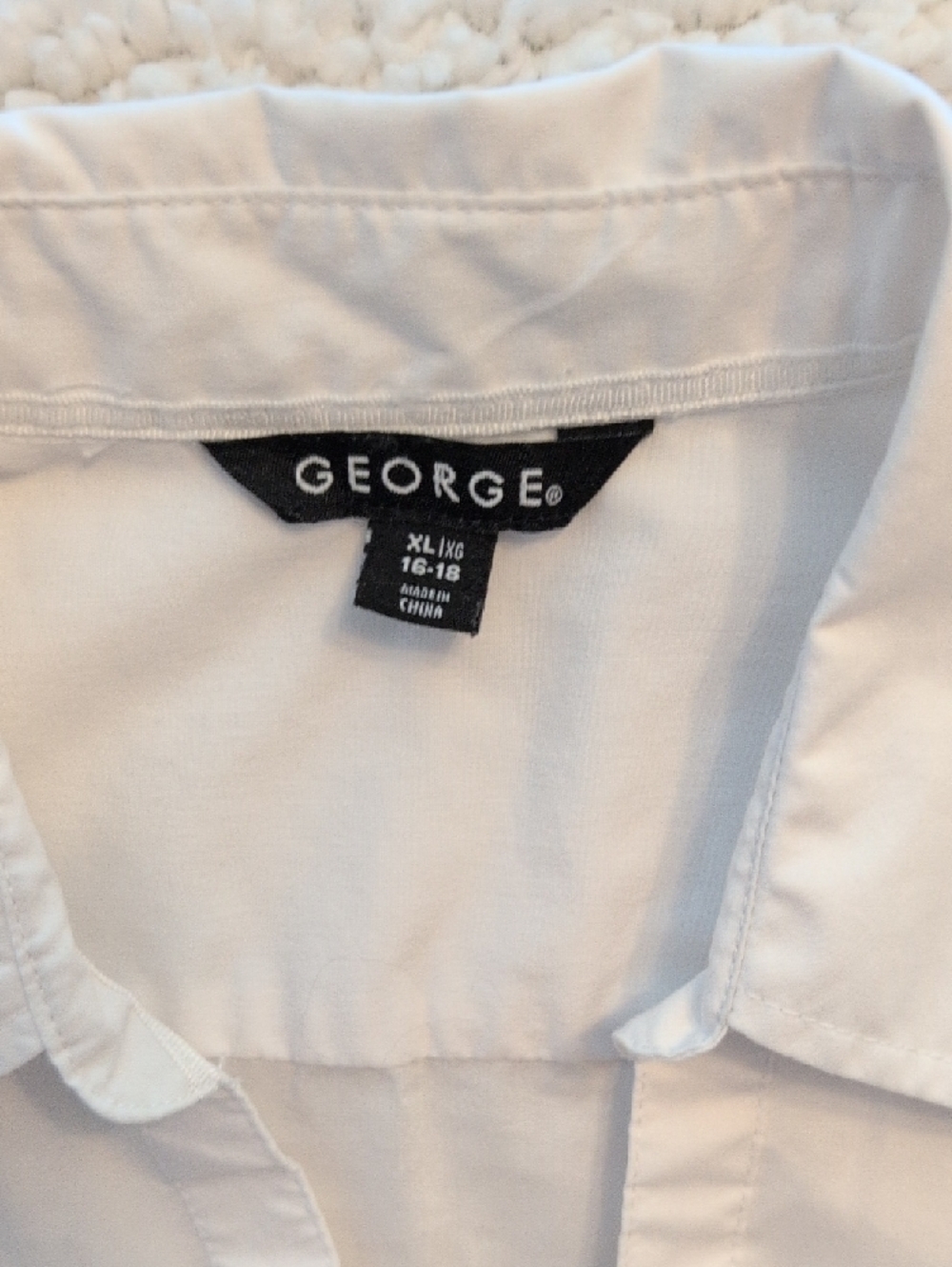 George White Short-Sleeve Button-Front Shirt - Picture 2 of 5
